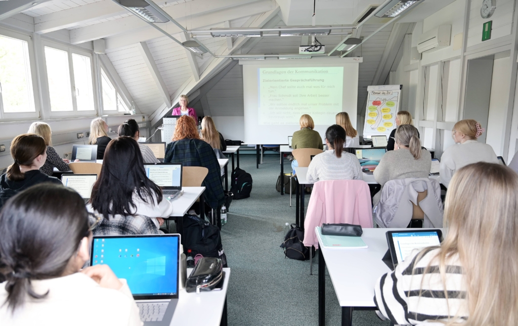 Schulungsräume und Ausstattung